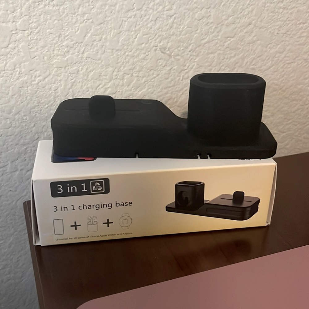 3 in 1 Charging Base